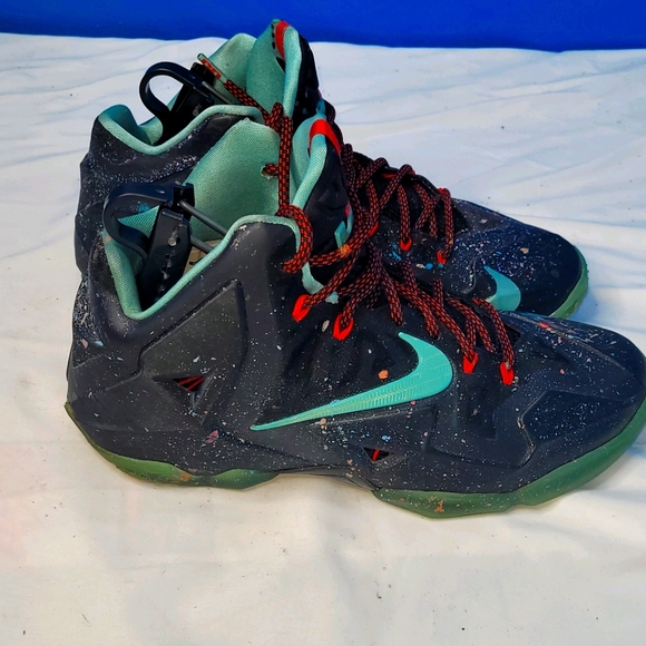 lebron james xi